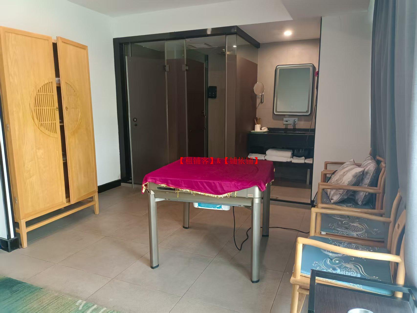 龙洞堡白晶谷经营中酒店转让 650平